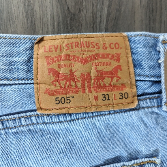 Levi- Capri/Jeans- W 31 - Picture 5 of 5